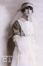 La Comtesse de ROTHES en infirmire de la croix rouge pendant la premire guerre mondiale